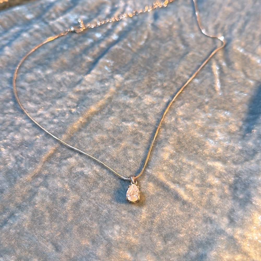 Pendant necklace
